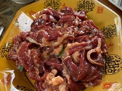 -黄利砖万峰林布依特色酸笋牛肉馆