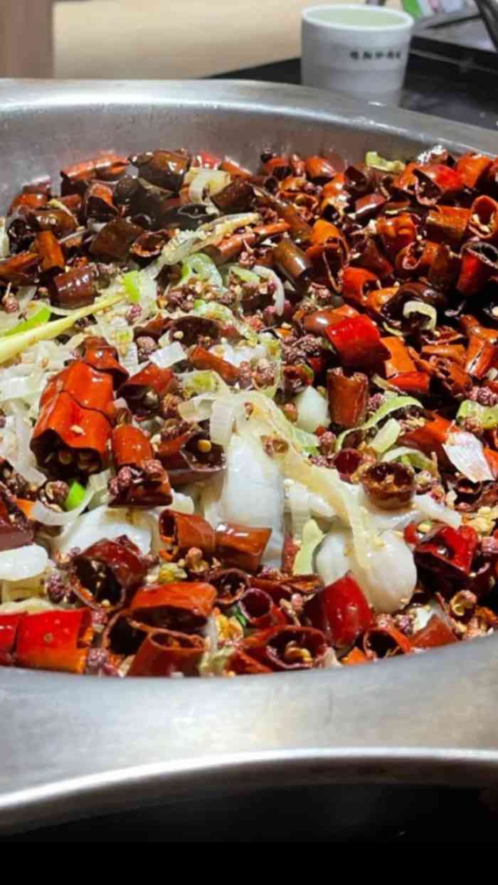 锦翔炝锅鱼-"推荐吃巴沙鱼,无刺,小孩9299可以吃.