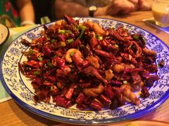 -临界音乐酒馆·小龙虾·江湖菜(华熙LIVE·鱼洞店)