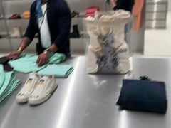 -伦敦比斯特购物村