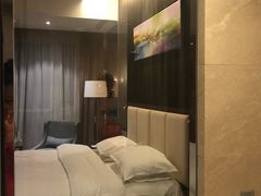 -青岛海都大酒店(黄岛金沙滩井冈山路地铁站店)