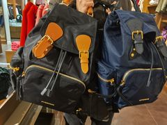 -巴宝莉工厂店/折扣店(工厂店)