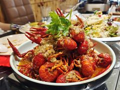 麻辣小龙虾-安东海鲜烧烤大排档(普兰店区店)