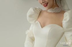 -Lady  Jane高端婚纱礼服馆
