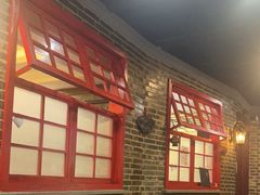 -东口码头·烧鸽子·鱼头泡饼·地方菜(金鹰悦城店)