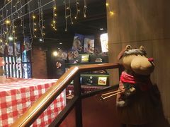 -拉亚汉堡经典餐厅(商城路店)