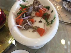 -马尔龙新疆饭店·清真(瑞景店)