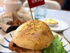 -必胜客(联投东方店)