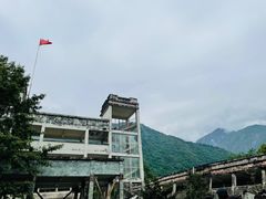 -四川汶川特大地震漩口中学遗址