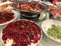 -鑫巴蜀小镇 · 水煮鱼专研店(玉桥店)
