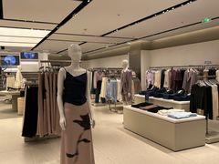 -URBAN REVIVO(七宝领展广场店)
