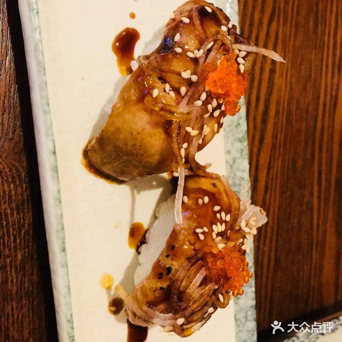 浅草屋寿司(涌金广场店)芒果鹅肝手握寿司图片 - 第1张