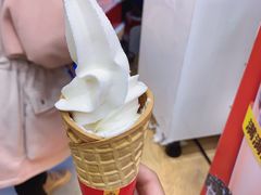 魔天脆脆冰淇淋-蜜雪冰城(万象新城商业街店)