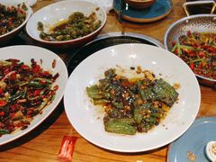 -吃饭皇帝大土家民族菜(正大广场店)