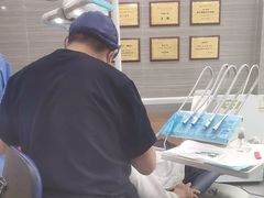 -上海仁爱医院口腔科 · 种植