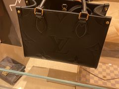 -LV路易威登(德基广场店)