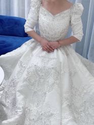 点击看大图 -GRACE KELLY婚纱与礼服(北京店)