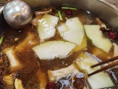 -乳仔牛牦牛汤锅 烤羊排(松潘古城店)