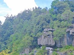 -梭布垭石林景区