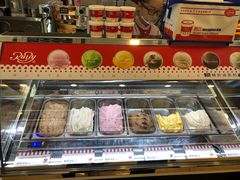 -红宝石·鲜奶小方·海派西点房(丰庄店)