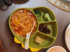 -锅飘飘·东北铁锅炖(雨花客厅店)