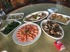 -四川小胡子海鲜(丁村万人海鲜广场店)