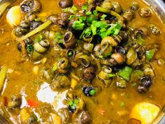 -虾弄弄海派小龙虾·牛羊蝎子火锅