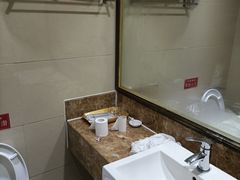 -如家旗下-成都蜀汉东路一品天下地铁站睿柏·云酒店