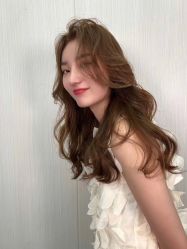 -PE SALON