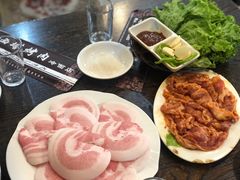 -韩风烤牛肉冷面店