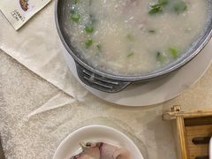 -东豪园林海鲜酒家(南港路辅路店)