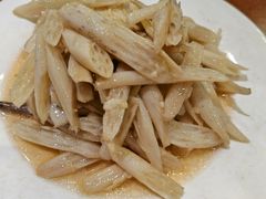 -铁锅炖灶台鱼老三炖鱼馆