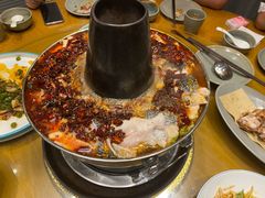 斑鱼暖锅-三姐妹餐厅(曲江店)