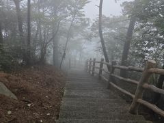-罗田薄刀峰风景区