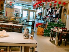 大堂-老码头黑皮肘子锅包肉(赣水路店)