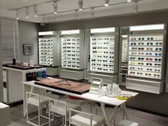 -目艮眼镜SHOWROOM(品牌集合店)