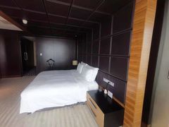 -青岛海尔洲际酒店