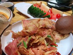 -老滇山寨•云南特色菜•地方菜•民族风情歌舞表演(金碧店)