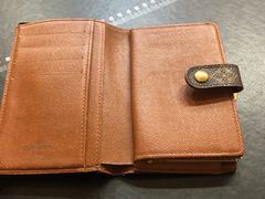 -爱革·奢品·鞋包·衣物·家居(博荟广场店)