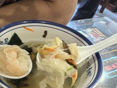 -长人馄饨铺(解放街店)
