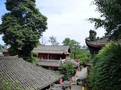 -峨眉山报国寺