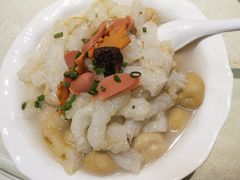 手工自制鱼饼-董府·古宅餐厅