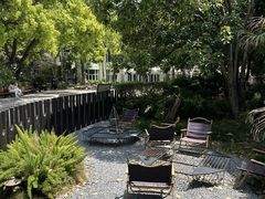 -J Create城市露营咖啡·简餐·宠物(上海动物园店)