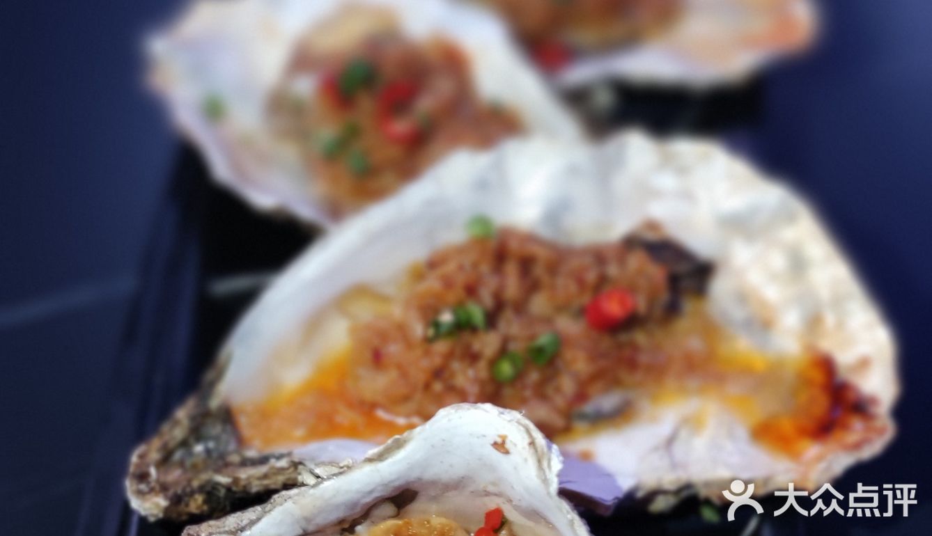 当高科技夜店风遇到了烧烤