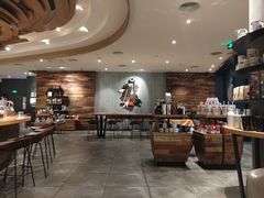 大堂-星巴克臻选(深圳金光华店)