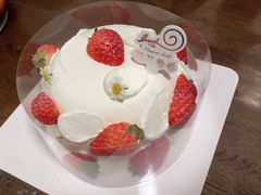 -花花卷卷·鲜食蛋糕(静安久光百货店)