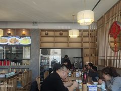大堂-严记小天府酸菜鱼(西四路店)