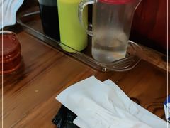 -丽虹云南过桥米线(兴工街店)