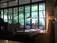 靠窗位-T館·花园艺术餐厅