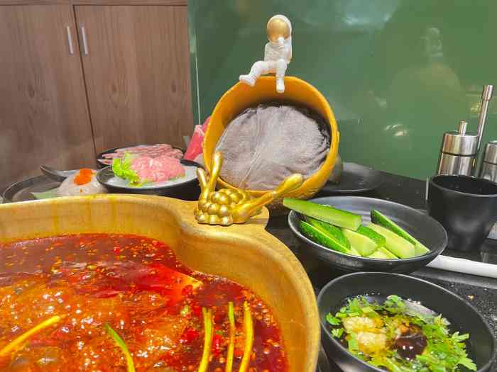 斗鎏火锅(晶融汇店)-"天知道我有多喜欢电台巷……每个周五和男朋.